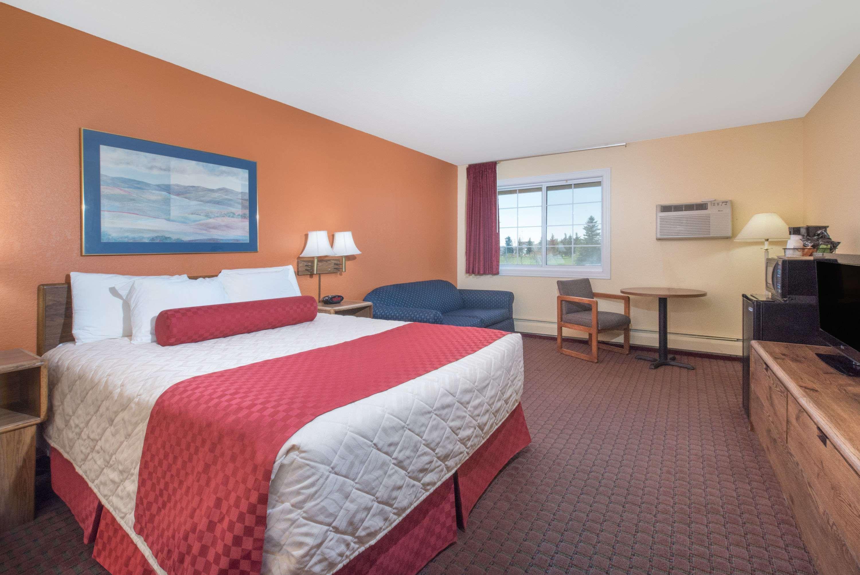 Days Inn By Wyndham Minot Exterior foto